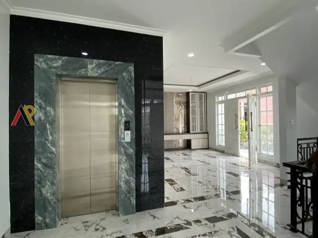 Rumah Dekat High Scope