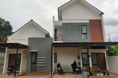 Rumah Fasilitas Kolam Renang Rumah Fasilitas Kolam Renang