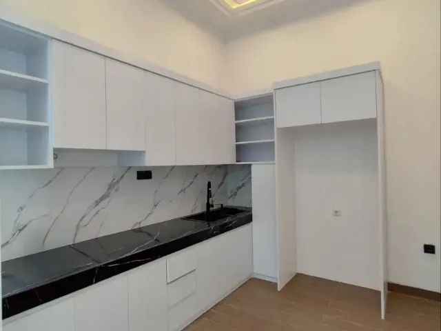 Rumah Stasiun Lenteng Agung