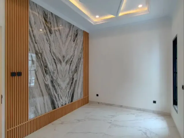 Rumah Stasiun Lenteng Agung