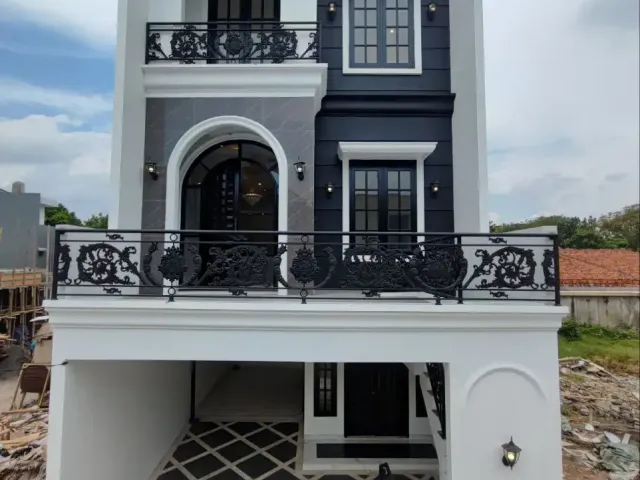 Rumah Akses Utama Dekat