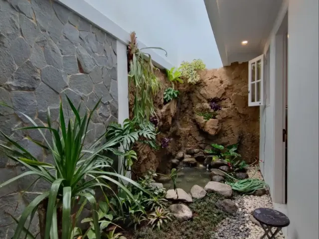 Rumah Akses Utama Dekat