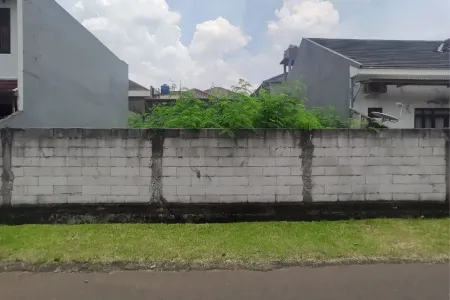 Tanah Dalam Komplek Besar