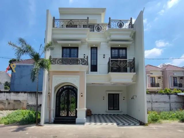 Rumah Classic Dekat Tol