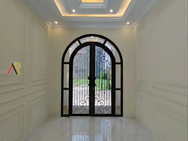 Rumah Classic Dekat Tol