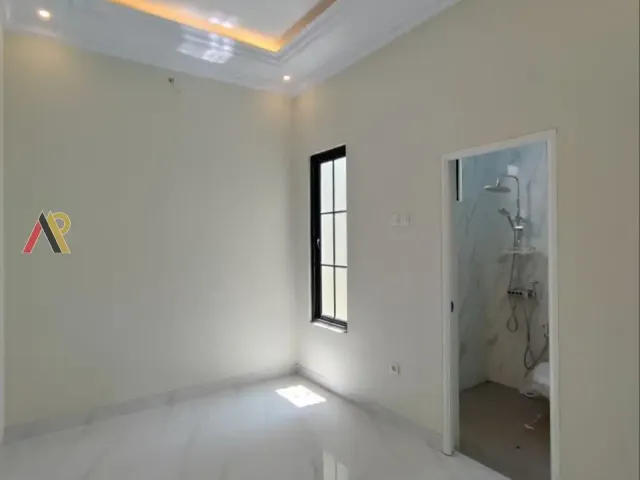 Rumah Classic Dekat Tol