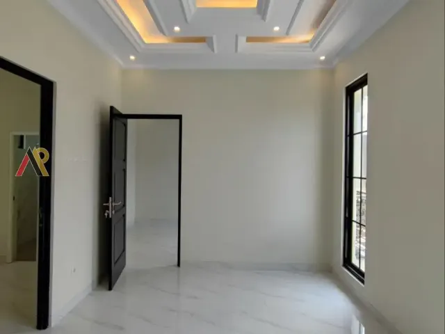 Rumah Classic Dekat Tol