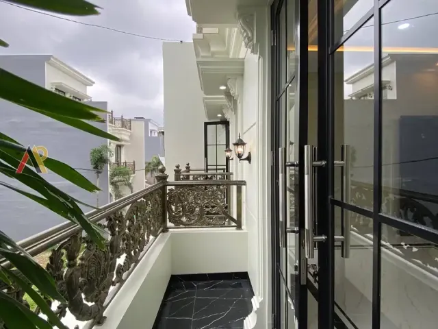 Rumah Classic Dekat Tol