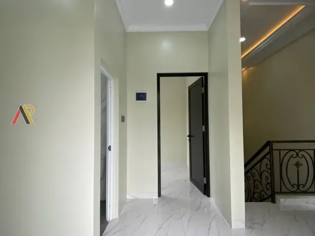 Rumah Classic Dekat Tol