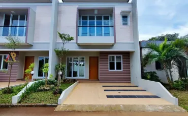 Rumah Dekat Gerbang Tol