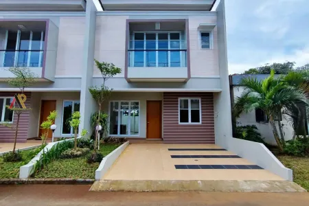 Rumah Dekat Gerbang Tol